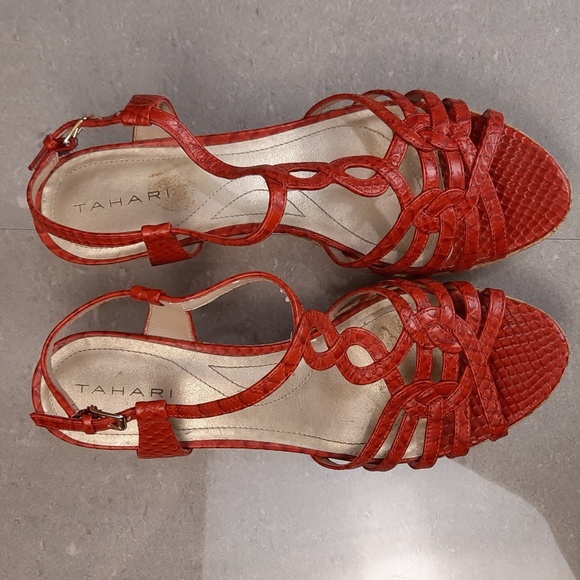 Tahari Star red strappy leather cork wedge sandals boho vacation resort, size 8 - Picture 2 of 9